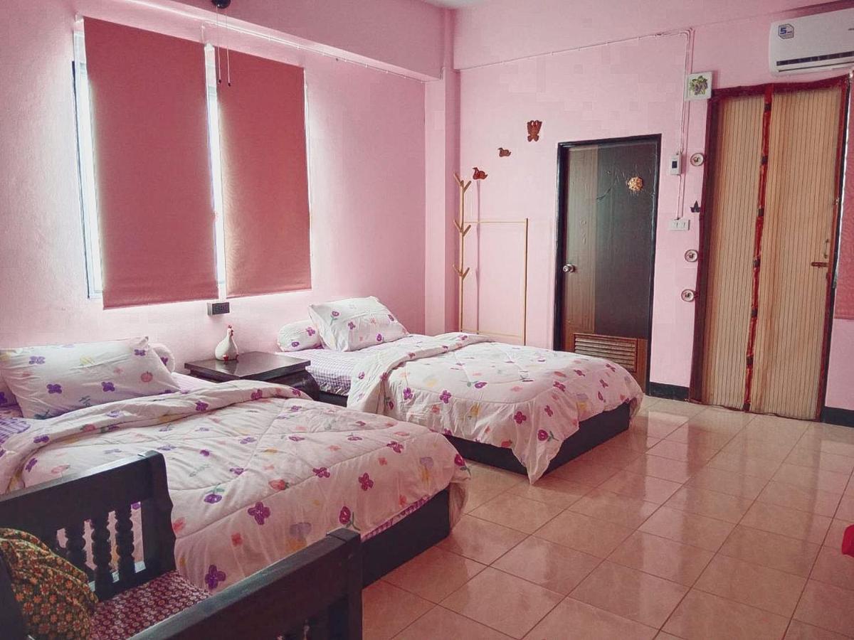 Pangsapuri Free 1 Set Breakfast If Book 48h Before Check In Time2 No Dog Pls No Breakfast On Sunday 10min Taxi Airport Train 2min Walk 7-11