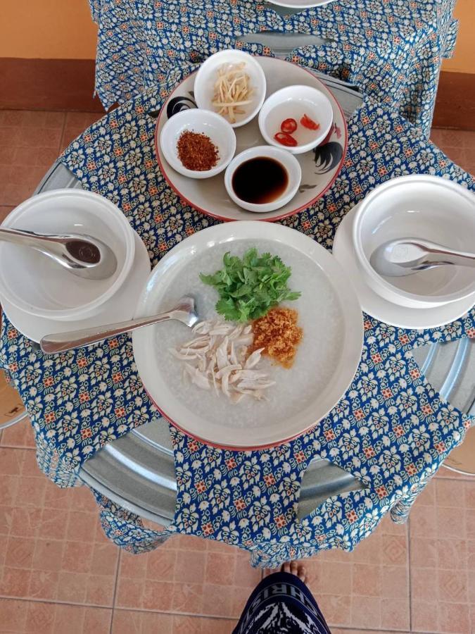 Free 1 Set Breakfast If Book 48h Before Check In Time2 No Dog Pls No Breakfast On Sunday 10min Taxi Airport Train 2min Walk 7-11 Pangsapuri Bangkok