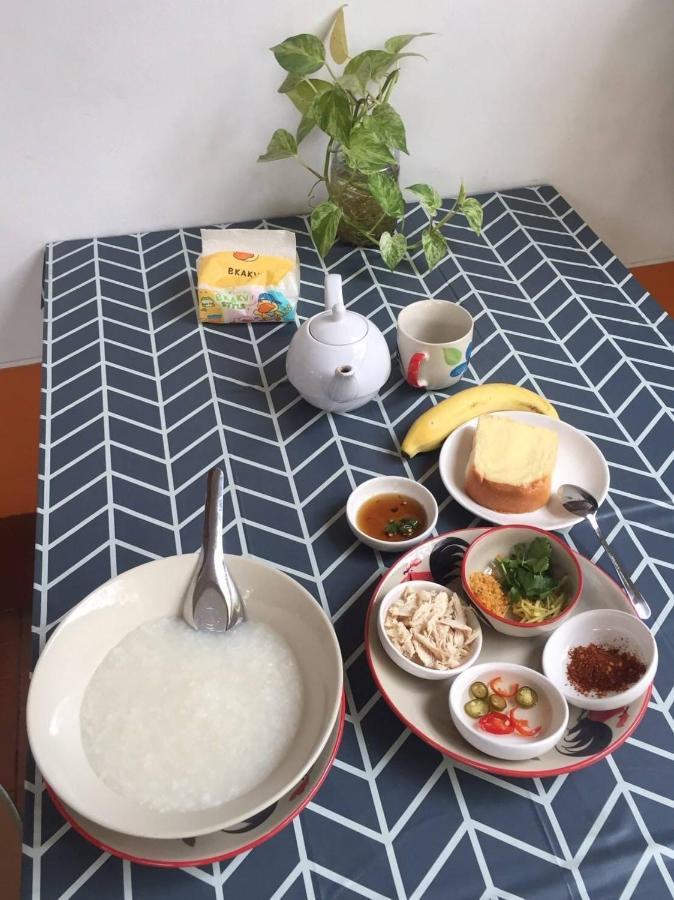 Free 1 Set Breakfast If Book 48h Before Check In Time2 No Dog Pls No Breakfast On Sunday 10min Taxi Airport Train 2min Walk 7-11 Pangsapuri